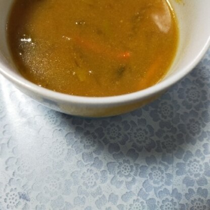 白菜と人参スープ美味しいですね～ᔦ˙灬˙ᔨゞありがとうございますᔦꙬᔨ三ᔦꙬᔨ✧‧˚ｳﾏｲｶｰ